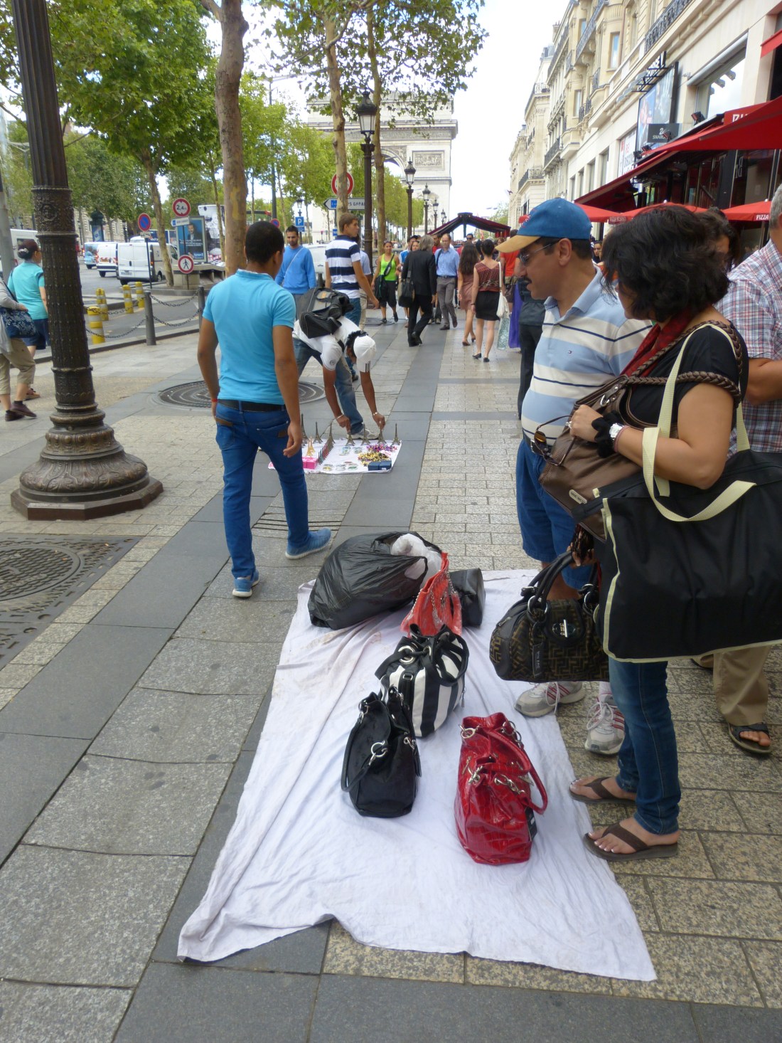 8-30 #34 Champ Elysee